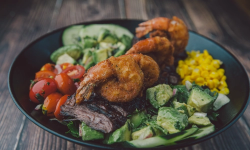 Ensalada De Crispy Mar Y Tierra