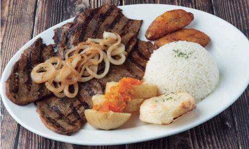 Bistec Encebollado