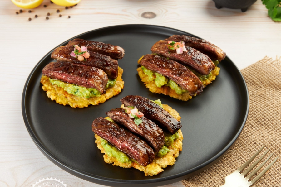 Montaditos Con Churrasco (NEW)