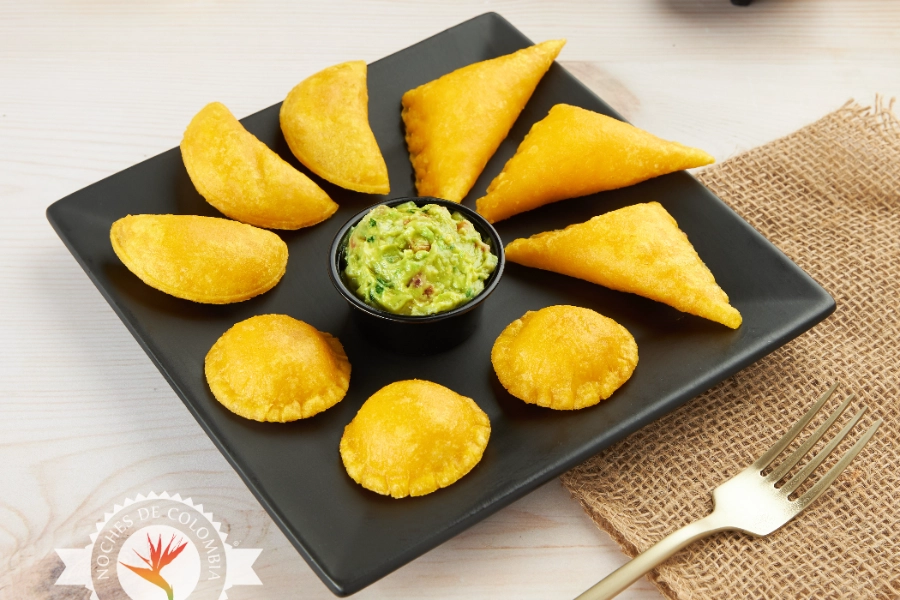 Mini Combo de pollo, Queso y Carne