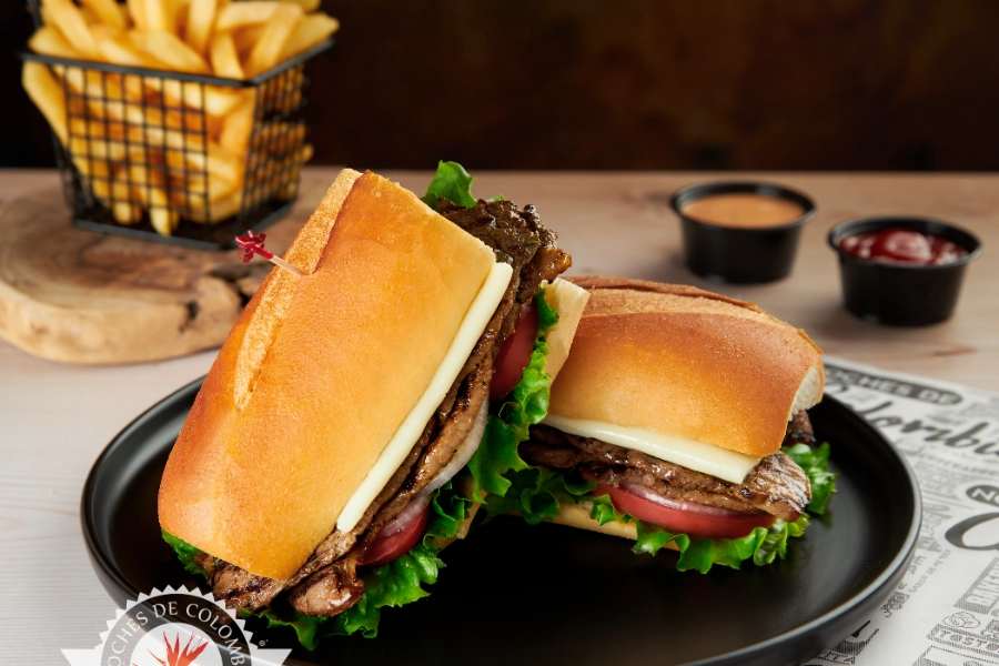 Sandwich De Carne Y Queso